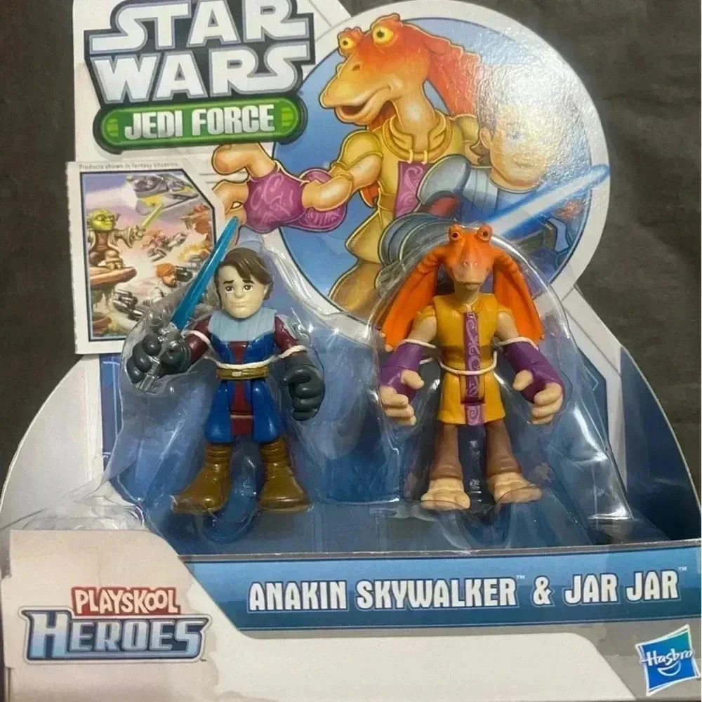 Star Wars Bundle - Two Coffee, Hot Chocolate or Tea Mugs & Hasbro Playskool Hero - Picture 3 of 9